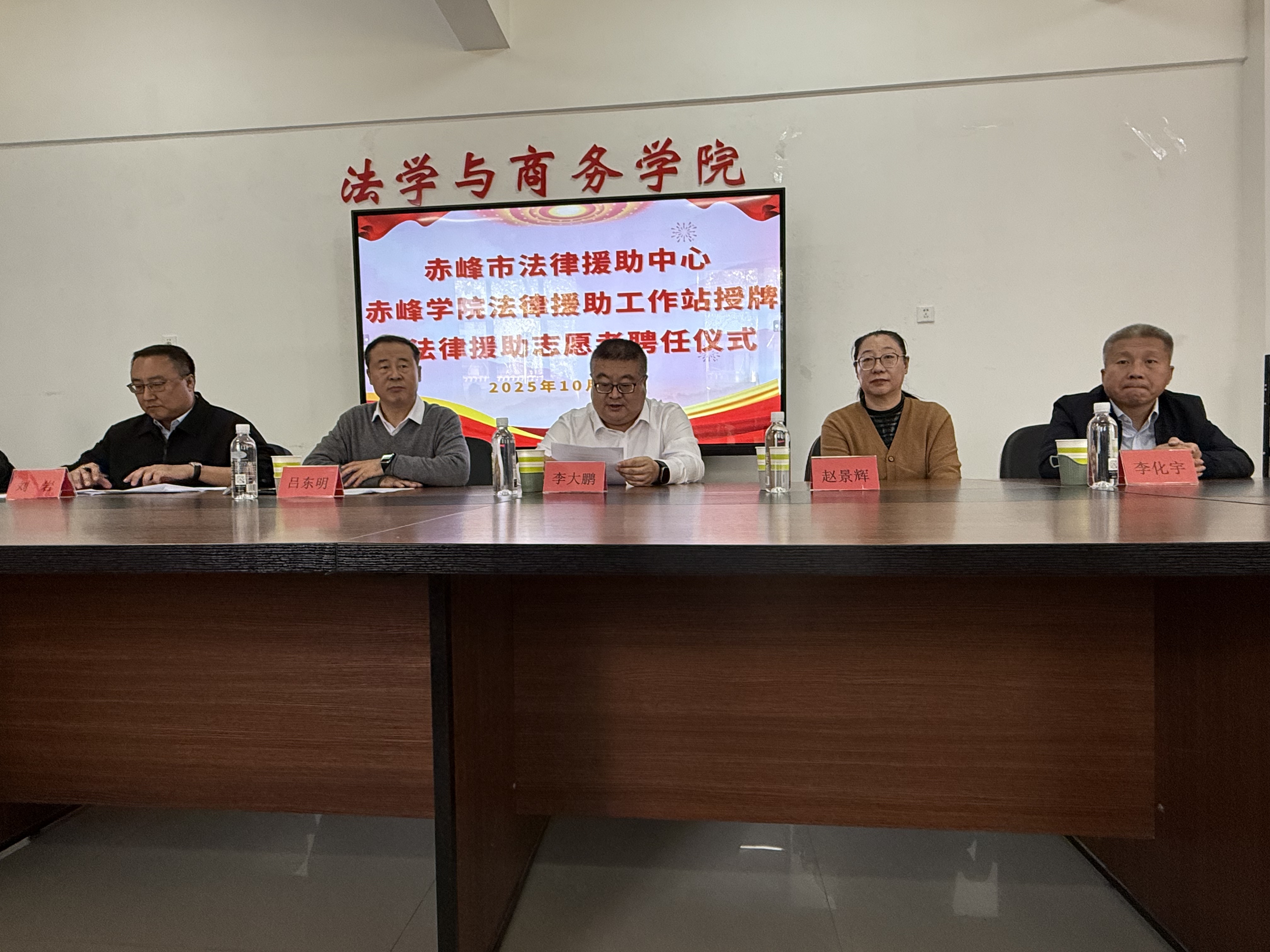 ecf4a54c09884742a26b53539c72d40b.jpg