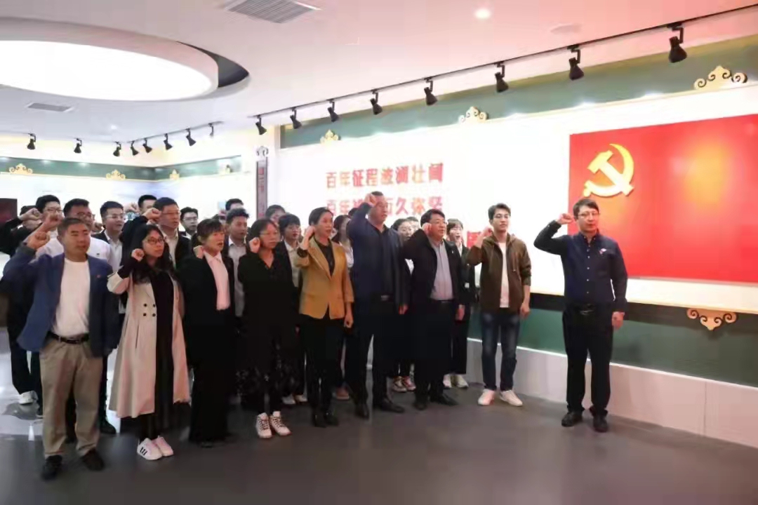 f8693b11fa8349dba8439820b323fa53.jpg f8693b11fa8349dba8439820b323fa53.jpg