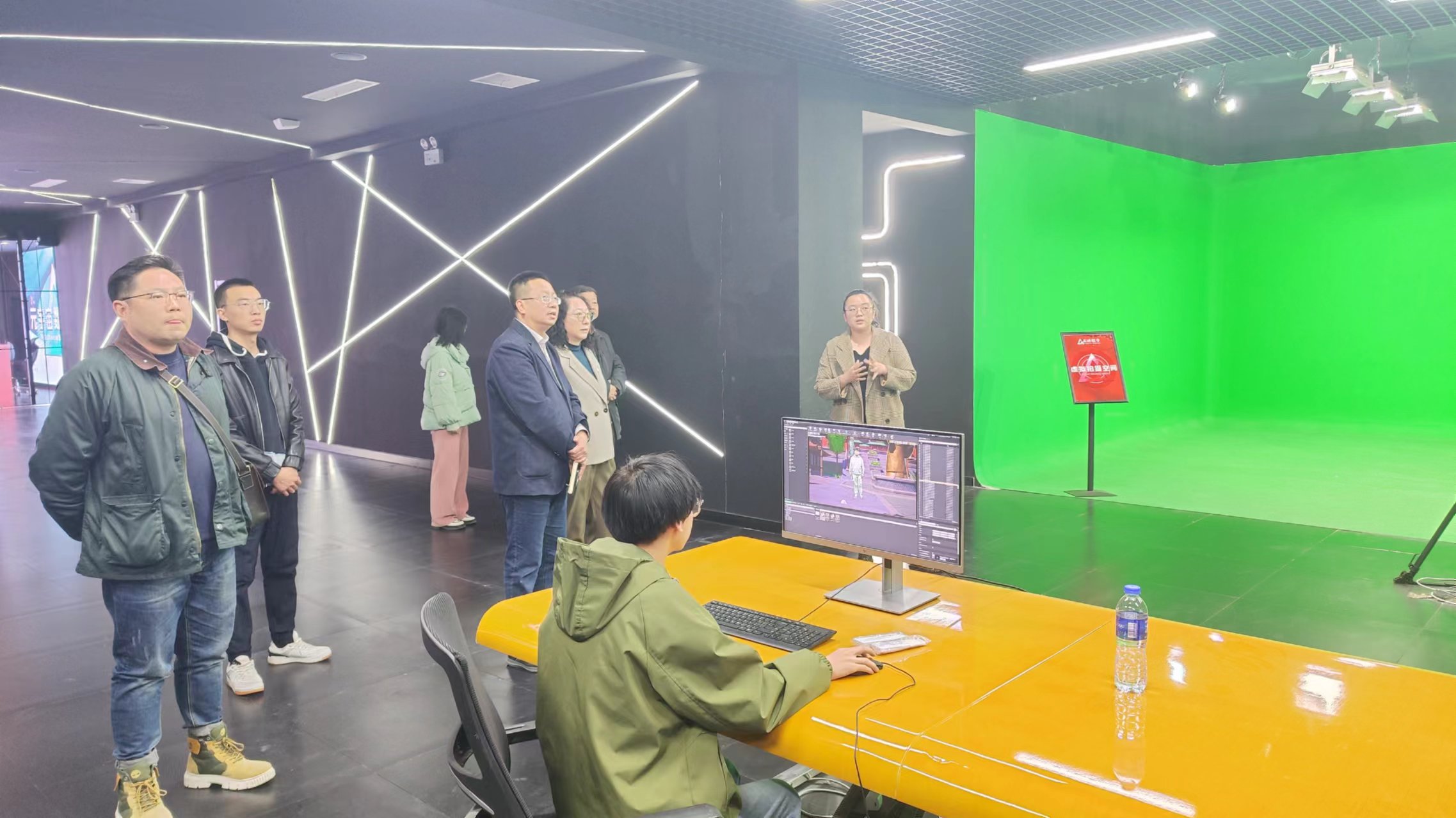 94519d78767740fcb4f211f7ccfe7742.jpg 94519d78767740fcb4f211f7ccfe7742.jpg