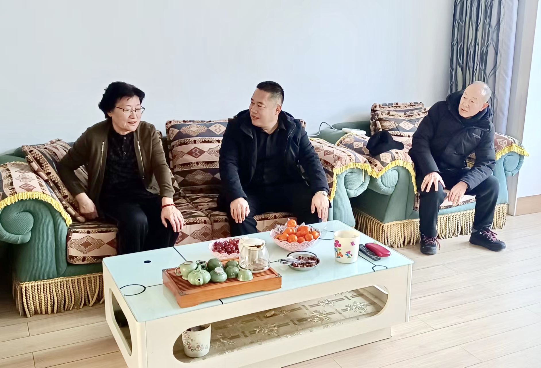 cd216e17ab9842b59b3f4cfa9055a393.jpg