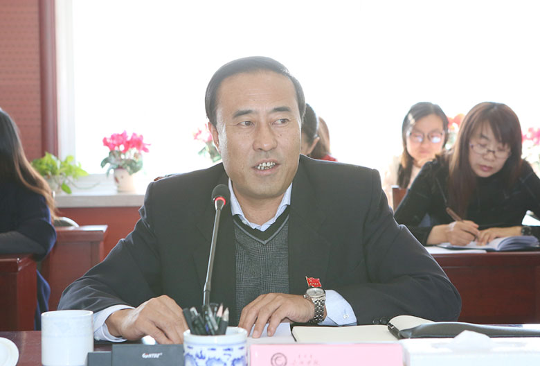 550be4af52b643cea5905fd1bcd57d10.jpg 徐院长.jpg