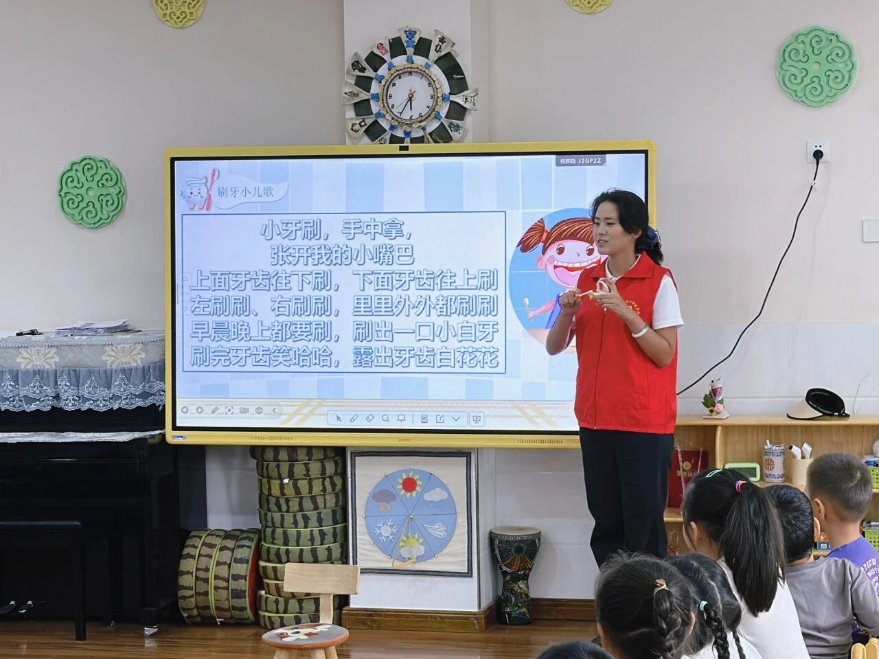 daacff133ad547c99a3d8d83c4ff99c9.jpg daacff133ad547c99a3d8d83c4ff99c9.jpg