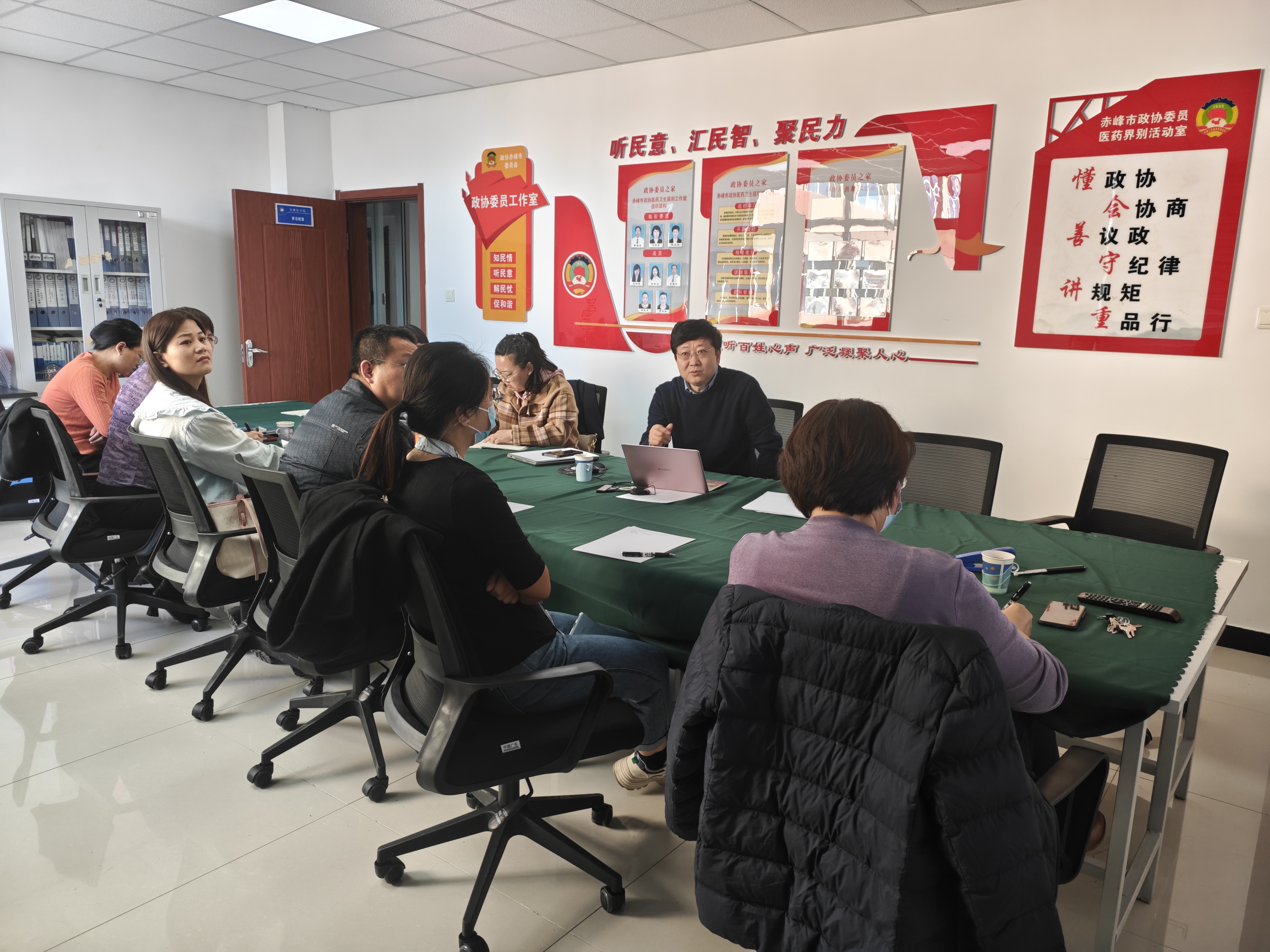 3111bb8cfa0440eab780d90c791be534.jpg 3111bb8cfa0440eab780d90c791be534.jpg