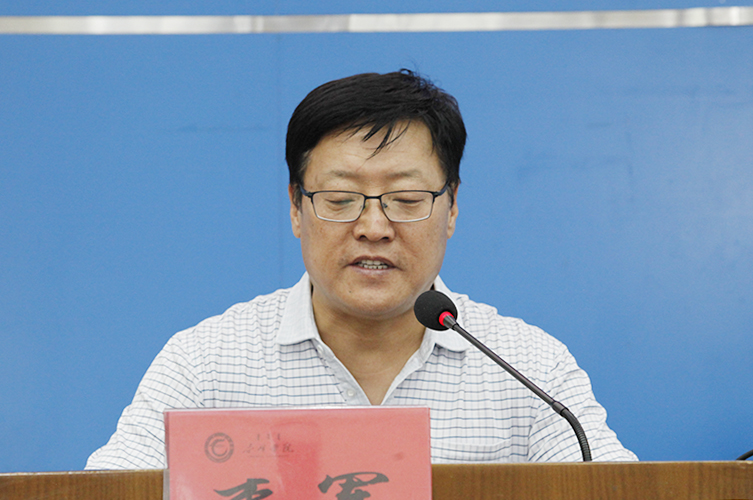 a98c2e4c4c7e4e228696376be97df5ec.jpg 李军.jpg